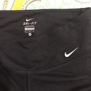 Black Nike leggings size medium