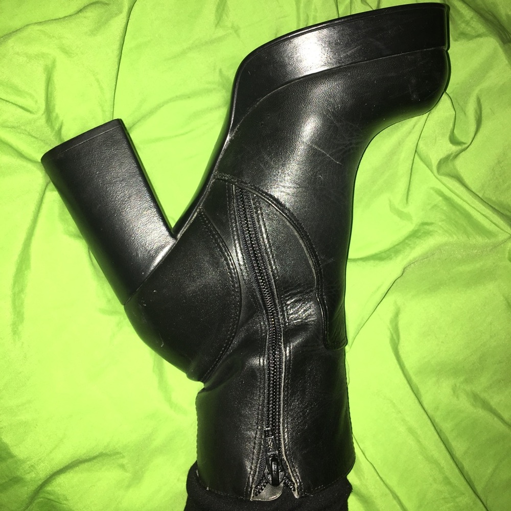 Steve Madden Leather platform booties - Picture 4 of 4