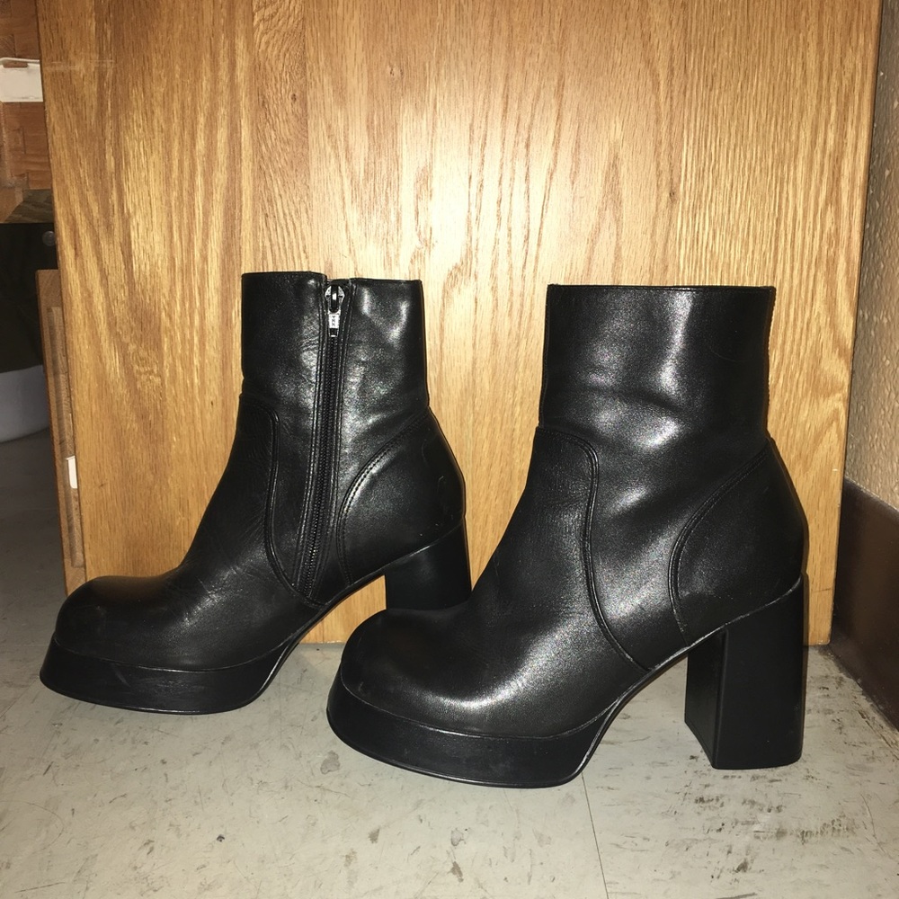 Steve Madden Leather platform booties - Picture 1 of 4