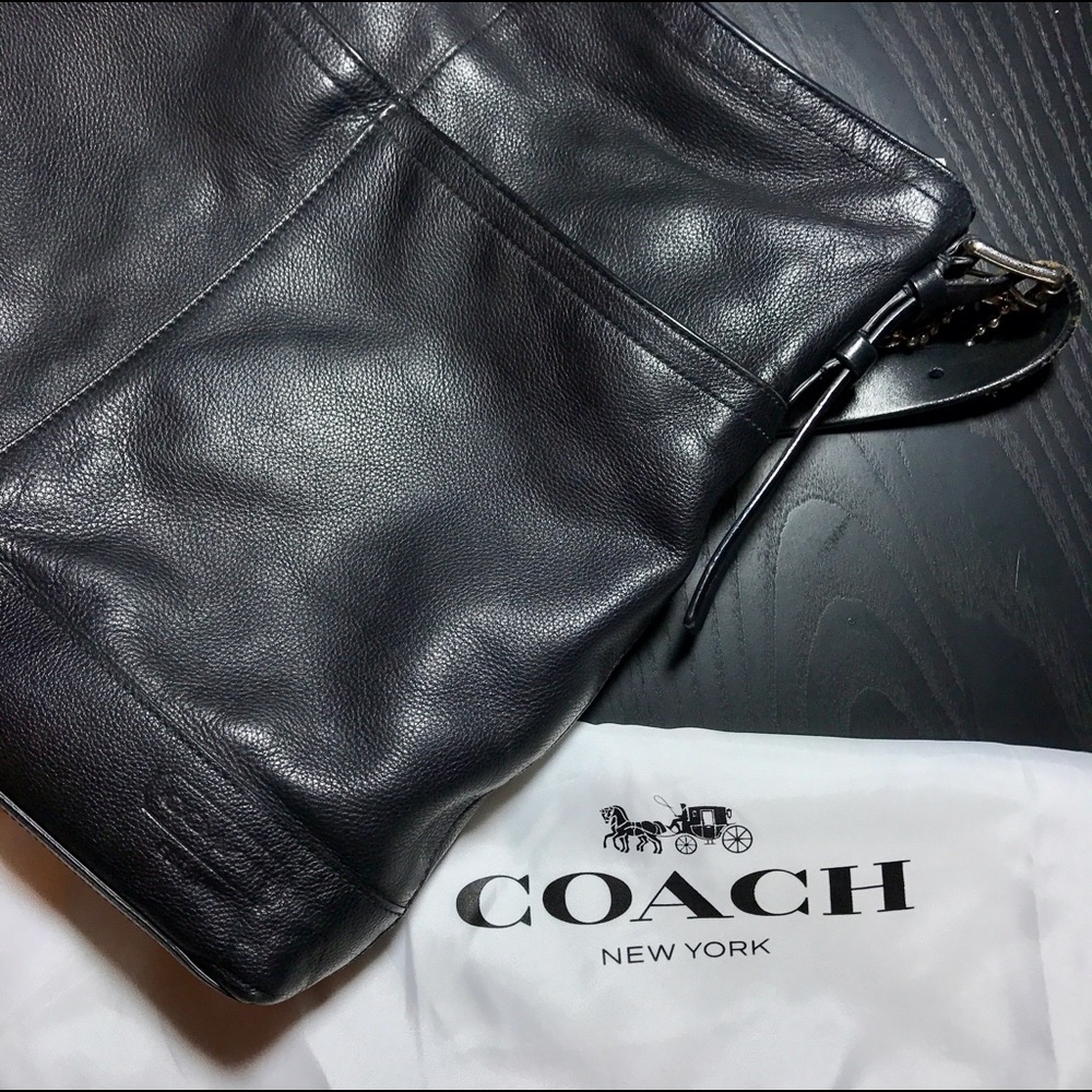Coach Thompson Pebbled Leather Crossbody