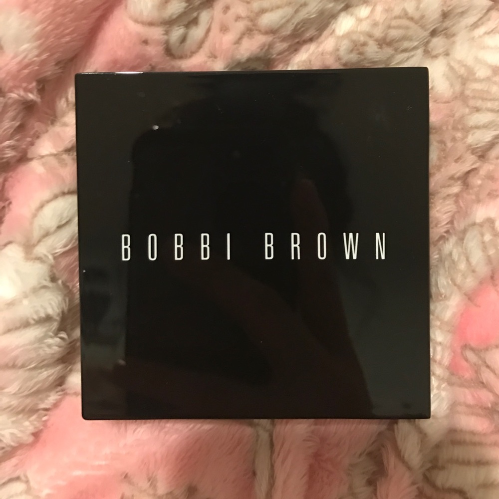 ✖️✖️ SOLD Bobbi Brown Highlighting Powder
