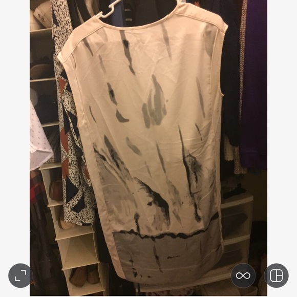 Dress - Picture 3 of 4