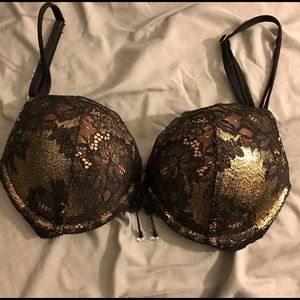 Victoria's Secret bombshell bra *brand new