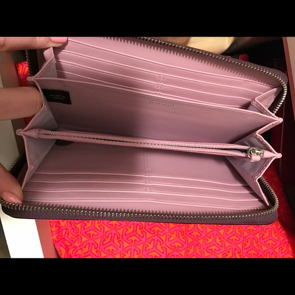 Coach Wallet - Picture 3 of 4