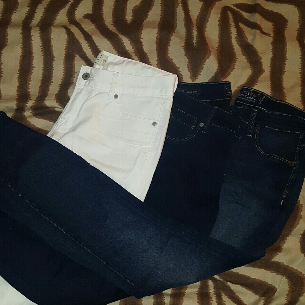 3 pairs of LUCKY stretch jeans