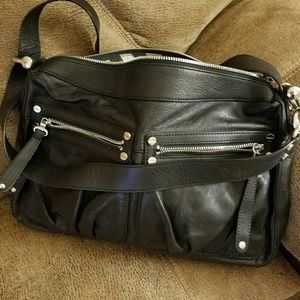 ROCOTELLO BLACK SHOULDER BAG