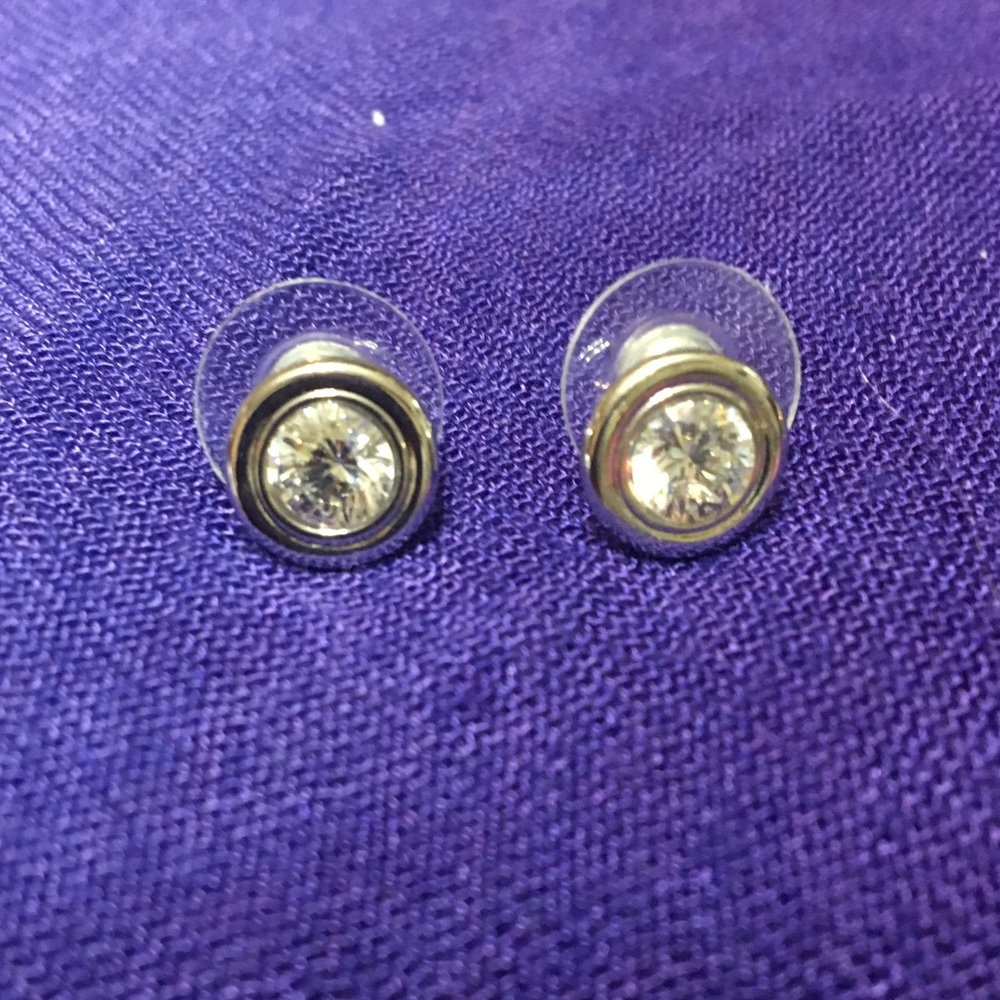 Premier Designs earrings