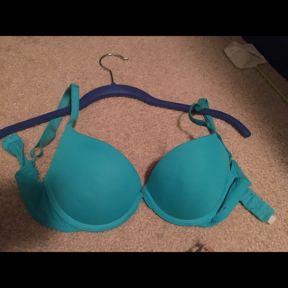 Victoria secret pink bra .