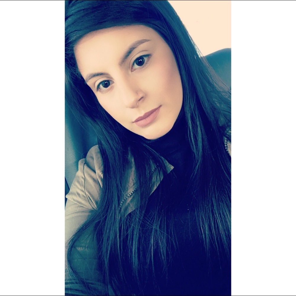 Meet your Posher, Teresa