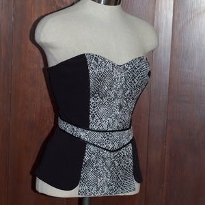 New Guess Strapless snake print corset✨