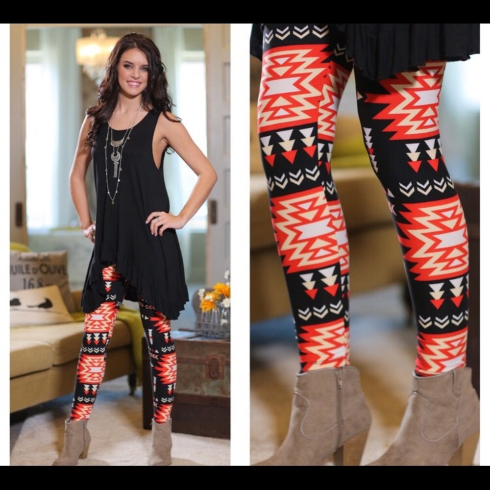 🆕‼️infinity raine coral Aztec legging one size