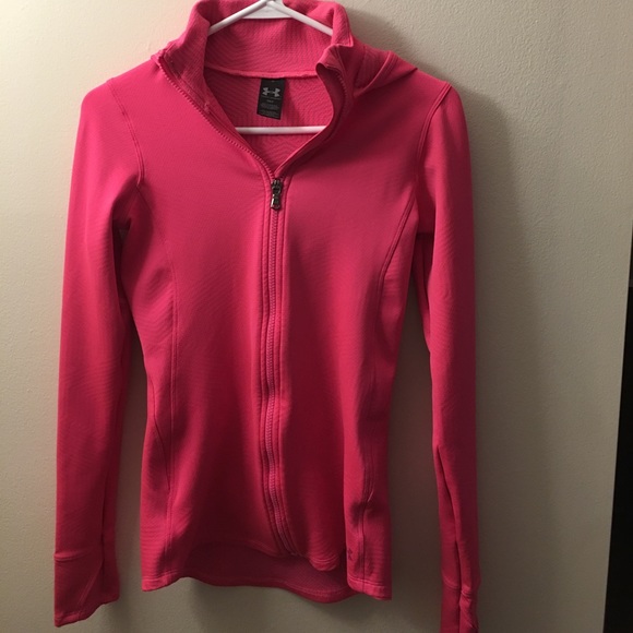 Under Armour Tops - 🔴❤️Under Armour jacket- perfect for spring!