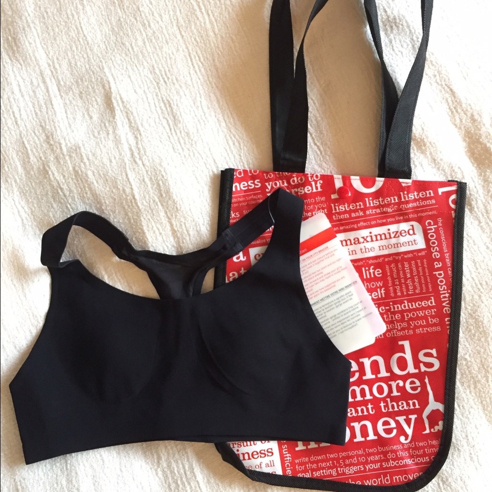 ❤️LULULEMON ITTY BRACER Black Sports Bra❤️