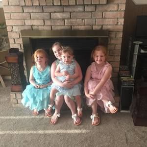 Meet your Posher, Dana