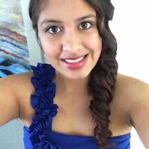 Meet your Posher, Desiree