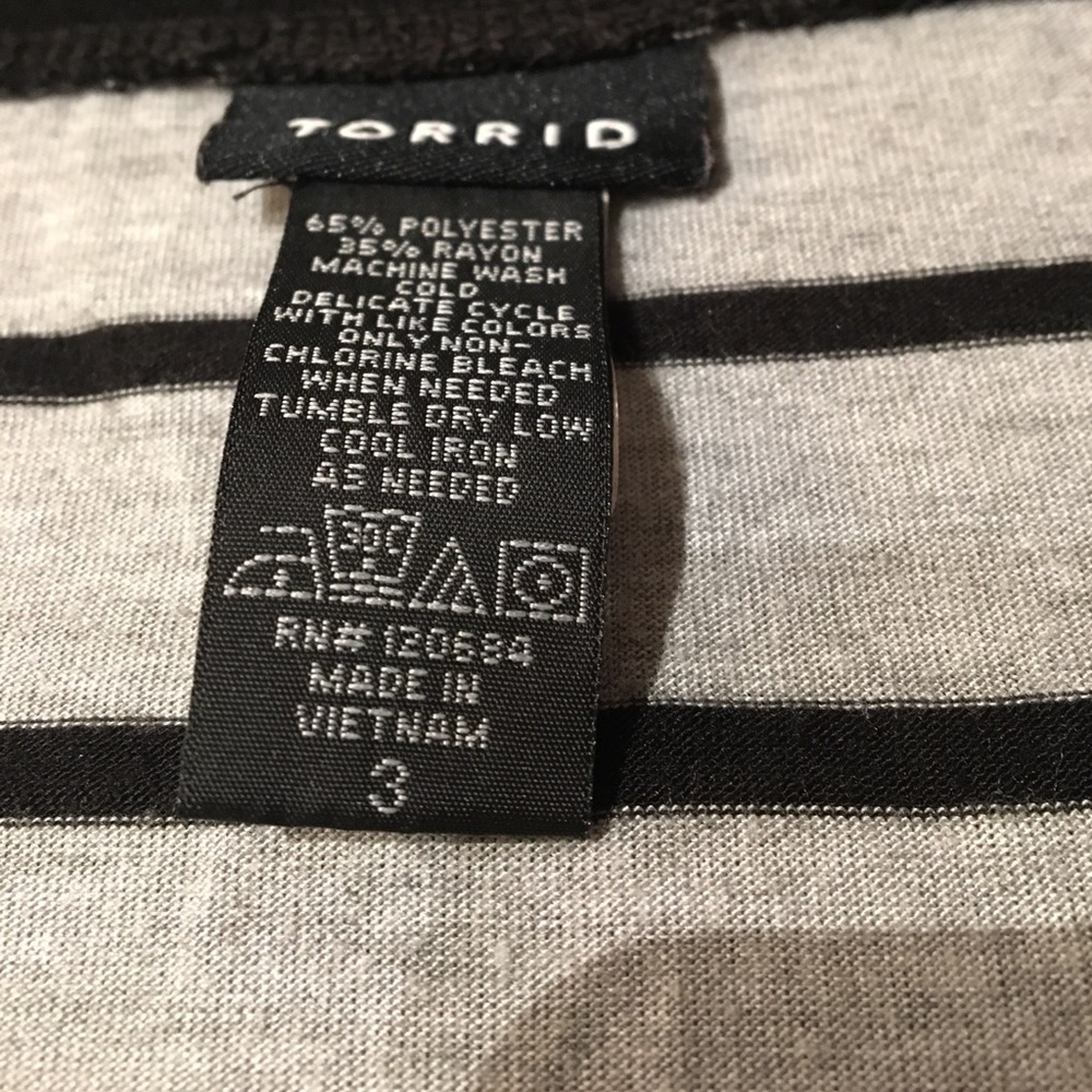 Torrid quarter sleeve striped over sized shirt - Picture 4 of 5