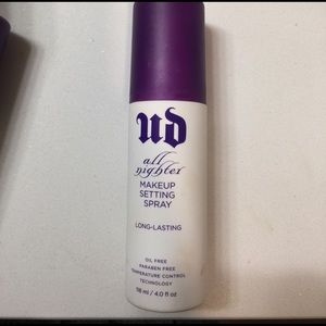 All nighter makeup setting spray