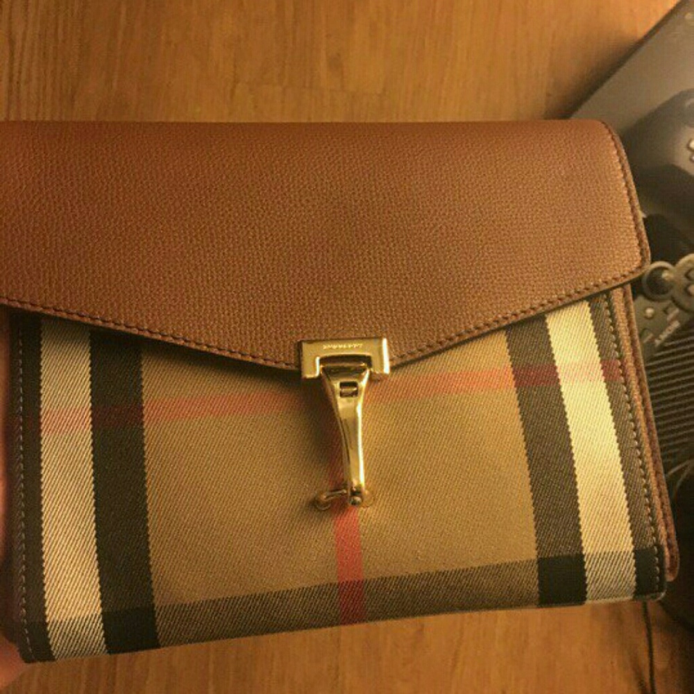 Absolutely new burberry bag