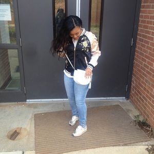 Meet your Posher, Mercedes