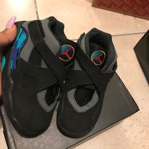 Aqua 8s
