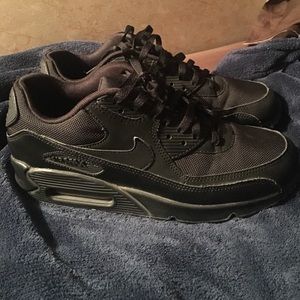 Air Max 90 blacked out