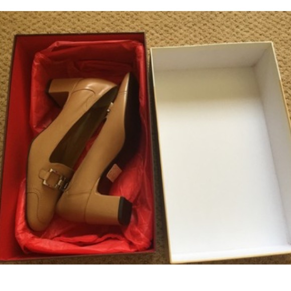 New in box Bally camel pumps - Picture 8 of 8