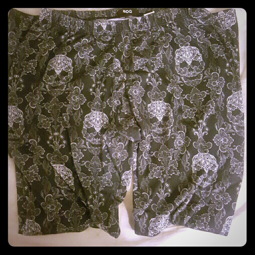 BDG Skull Lace Leggings