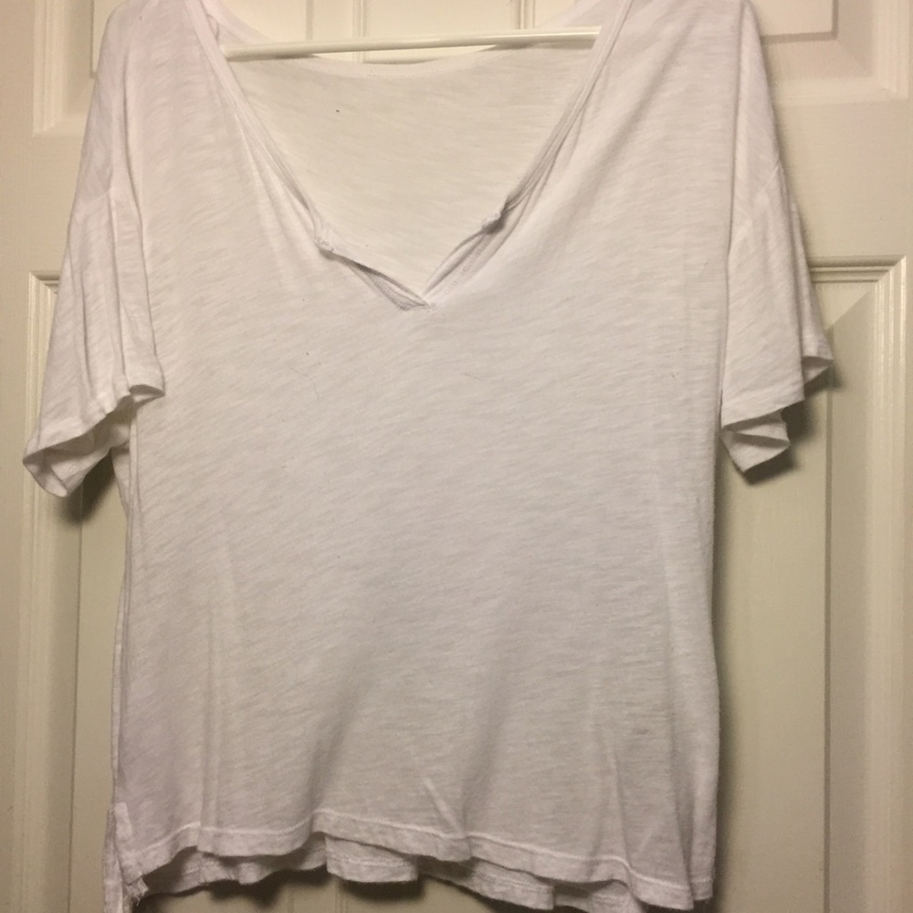 Aeropostale cropped lightweight shirt