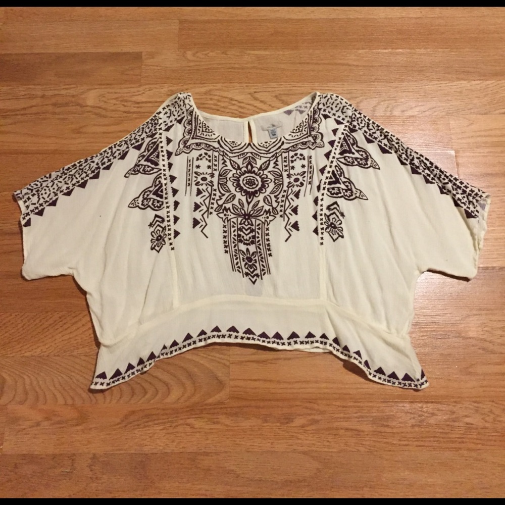 Open shoulder crop top festival blouse