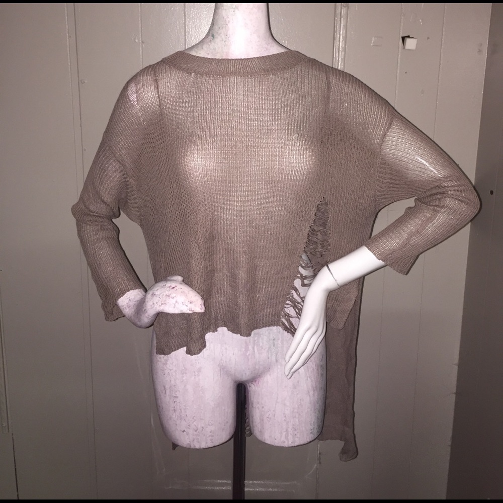 Fashion nova ripped high low top