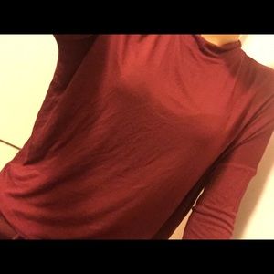 Long sleeve casual burgundy shirt