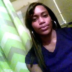 Meet your Posher, Jonisha