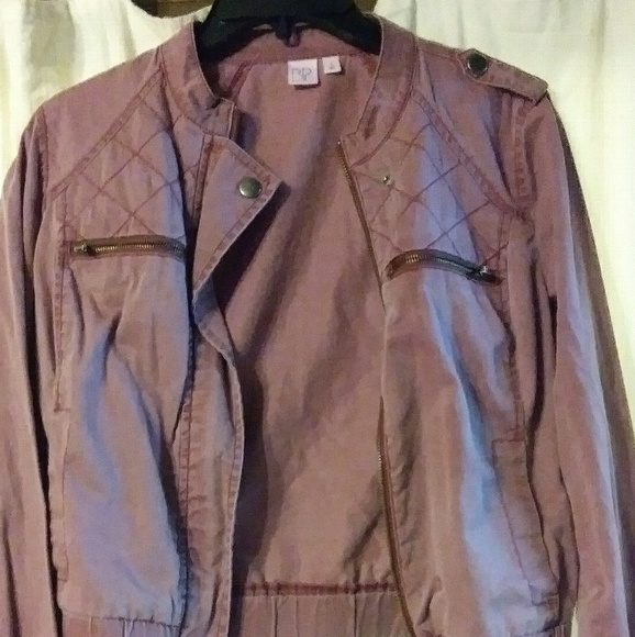 Jacket - Picture 2 of 4