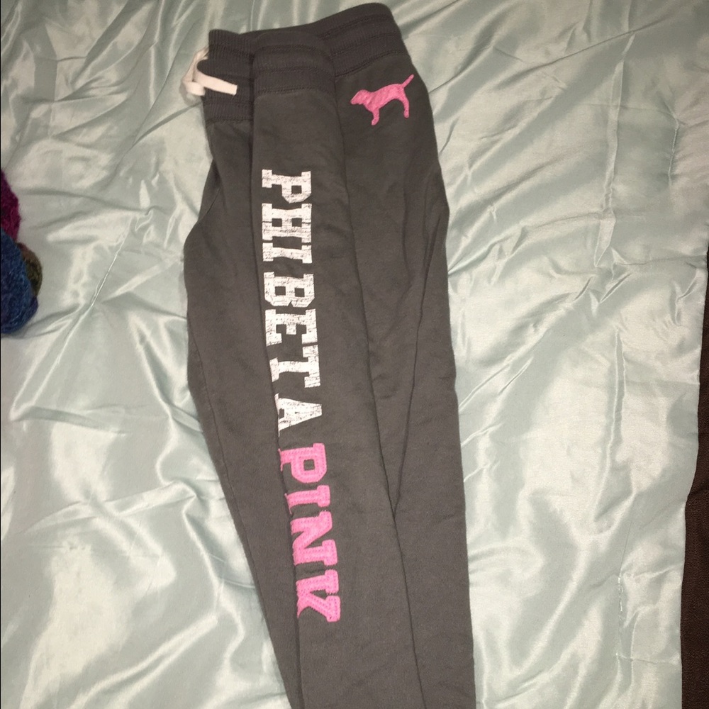 Green jogger campus pants!