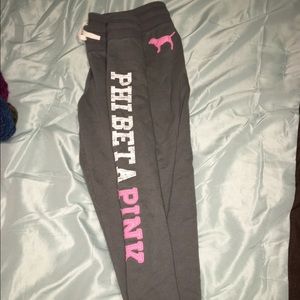 Green jogger campus pants!