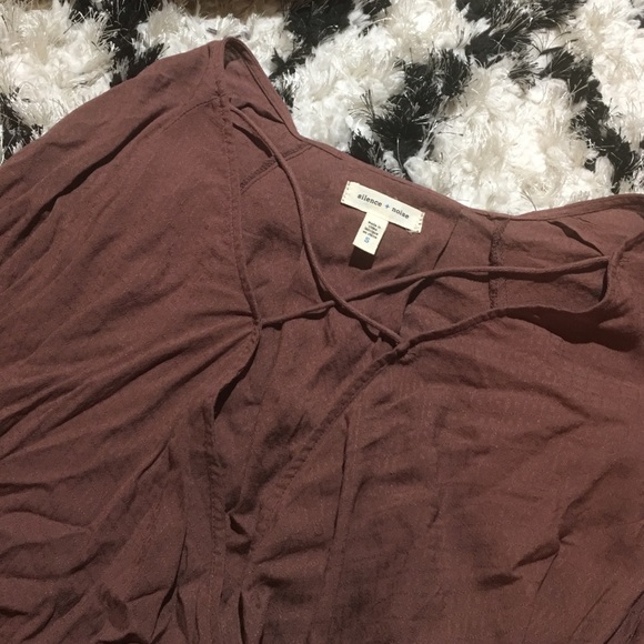 Urban outfitters long sleeve plunge shirt - Picture 2 of 2
