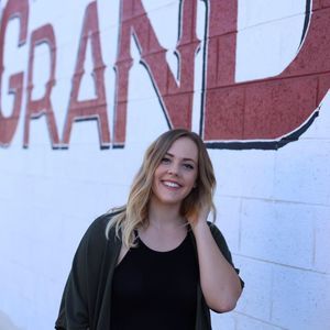 Meet your Posher, Kayla