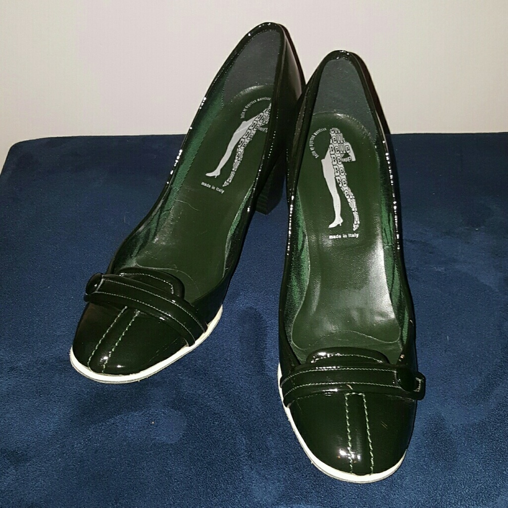 Sigerson Morrison patent leather pumps in size 9B