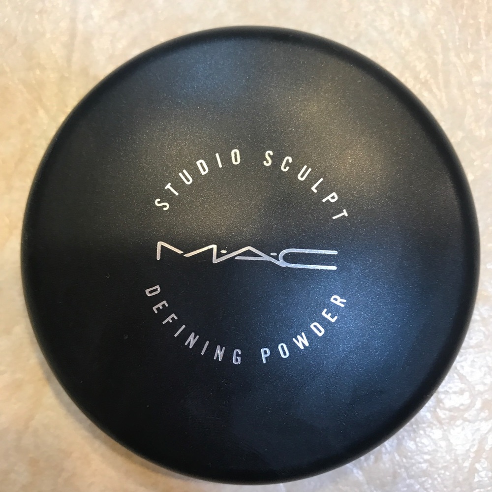 Mac defining powder 90% full