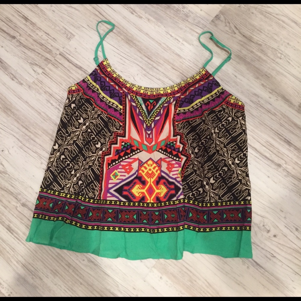 Aztec style light weight crop top!