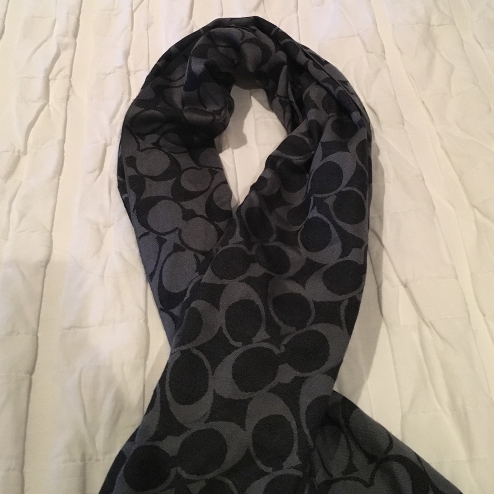 Coach scarf