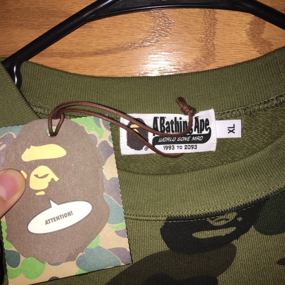 Bape long sleeve with ZIPPERS - Picture 2 of 3