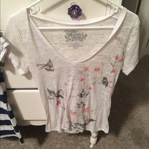 Vneck floral and bird shirt