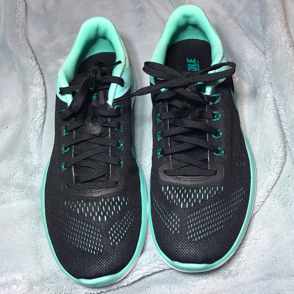 ⭐️Women's Nike Flex 2016 RN - Picture 3 of 6