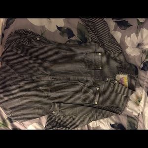 Fitted three fourths sleeve button-down Shirt