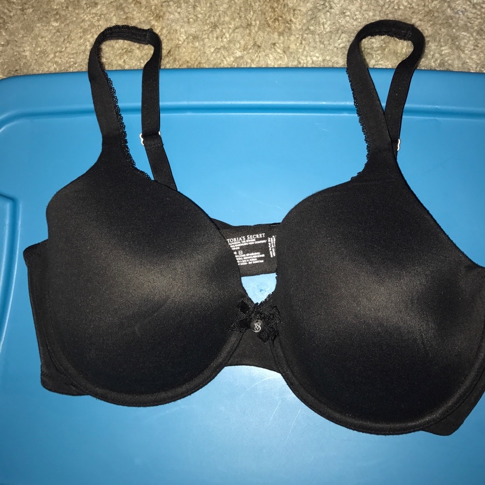 2 Victoria's Secret Lined Perfect Coverage Bra