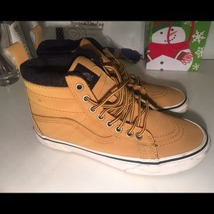 VANS Sk8-Hi High Tops size 5.5 men or 7 women