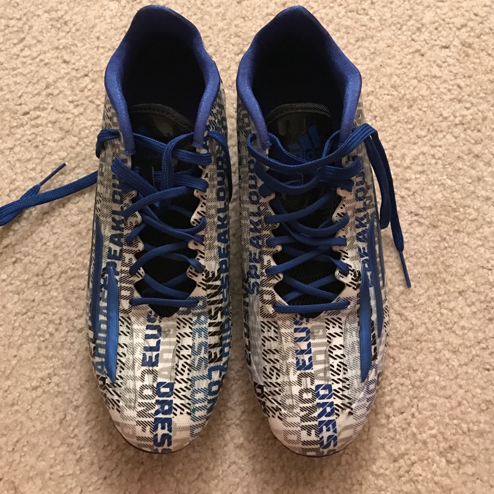 Adidas football shoes almost new