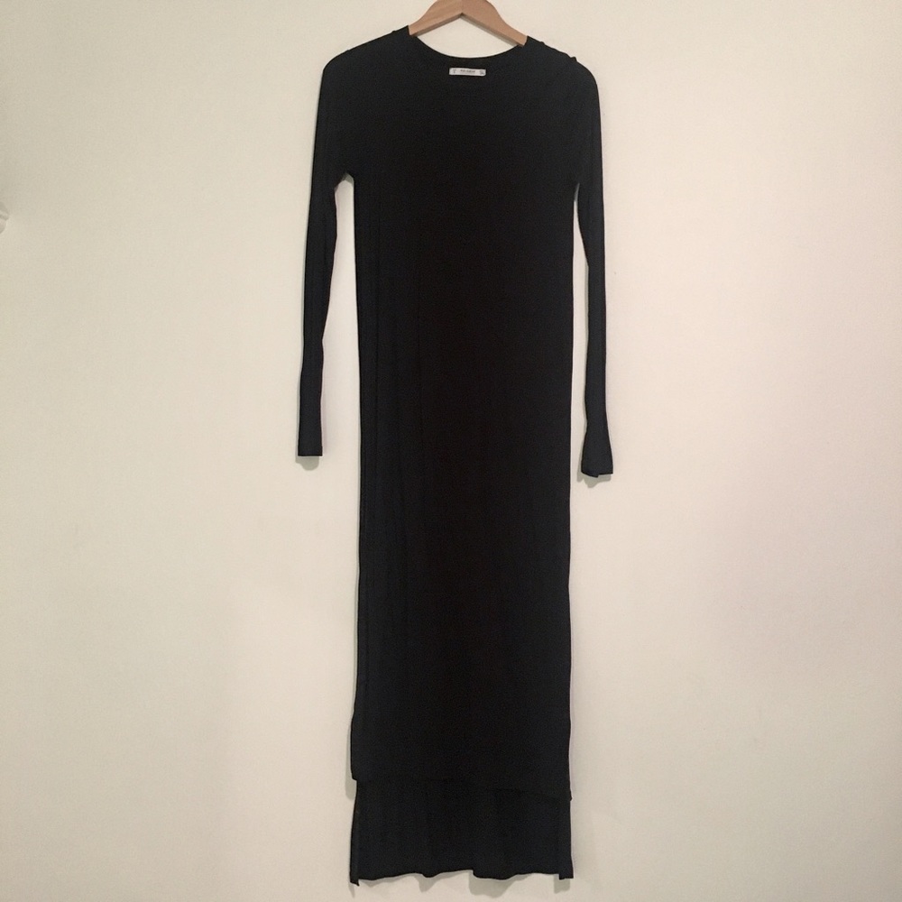 Side Slit Long Sleeve Top