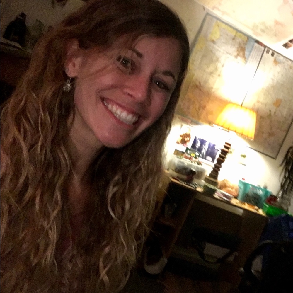 Meet your Posher, Kelly